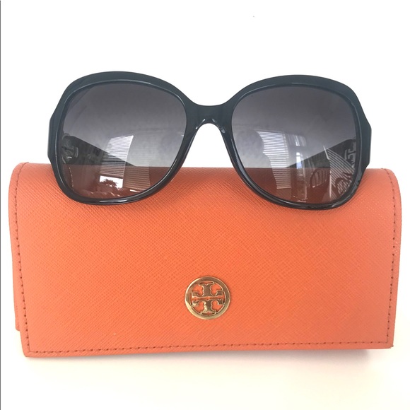 TORY BURCH Black Gradient Double T Logo Sunglasses - Picture 6 of 8